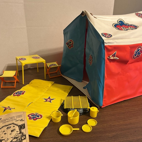 Barbie Other - Vintage 1971 Barbie Campout Tent COMPLETE Accessories Table Stools NO BOX